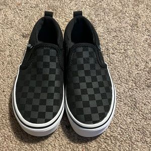 Brand new never used  black checkered vans size 13